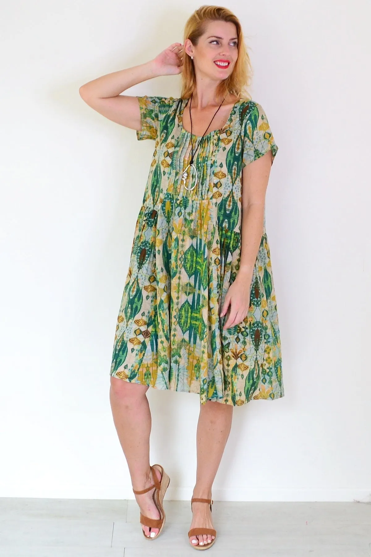 Abstract Green Pintuck Pleats Tunic Dress