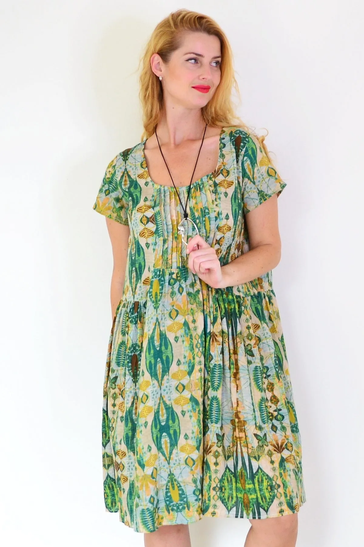 Abstract Green Pintuck Pleats Tunic Dress