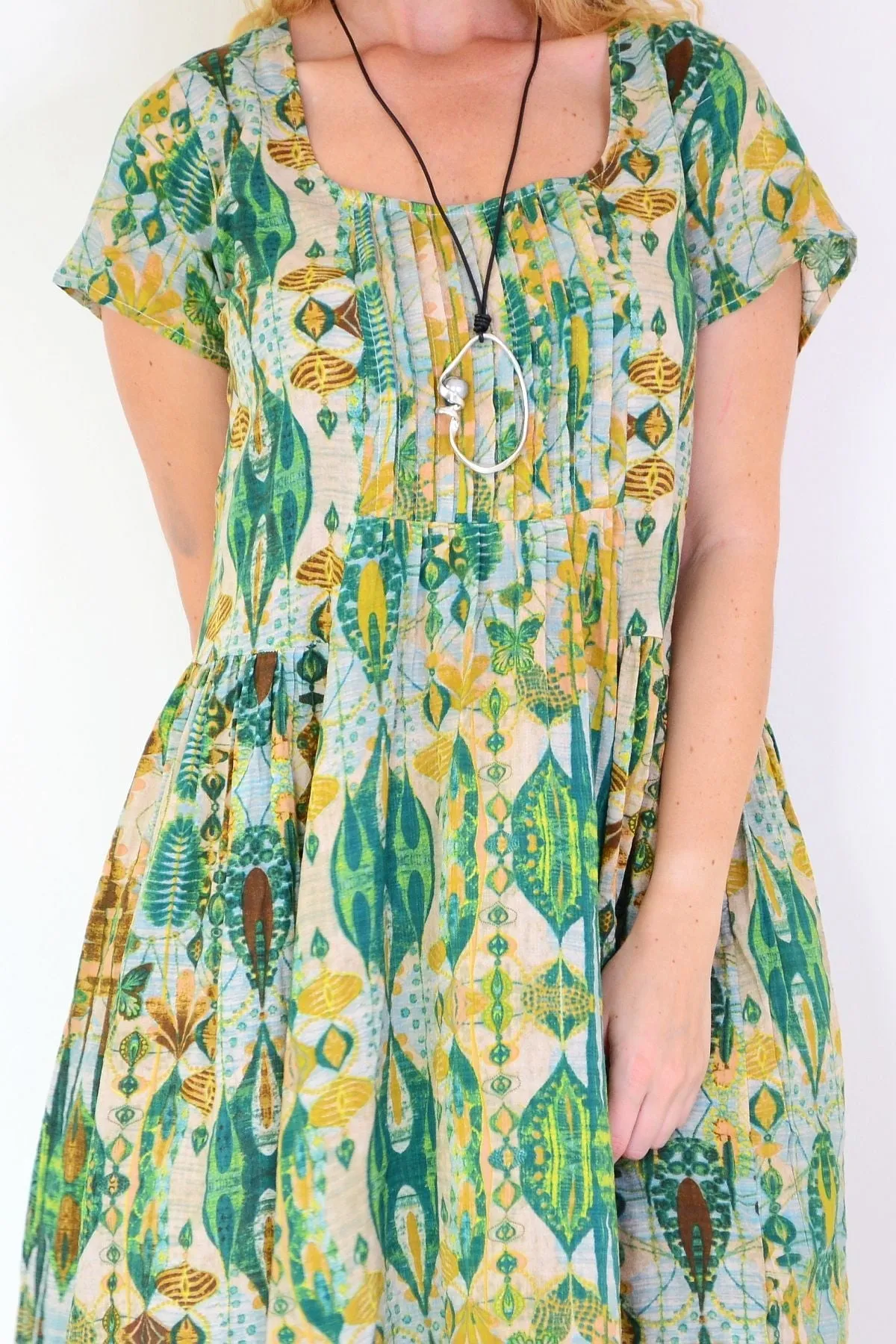 Abstract Green Pintuck Pleats Tunic Dress