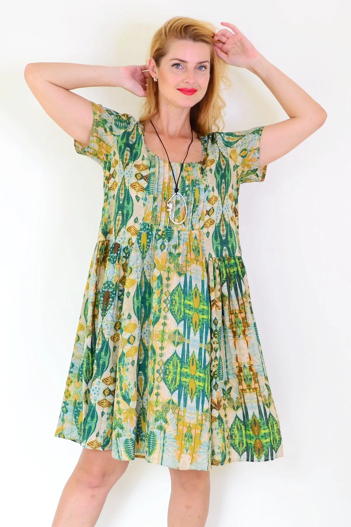 Abstract Green Pintuck Pleats Tunic Dress