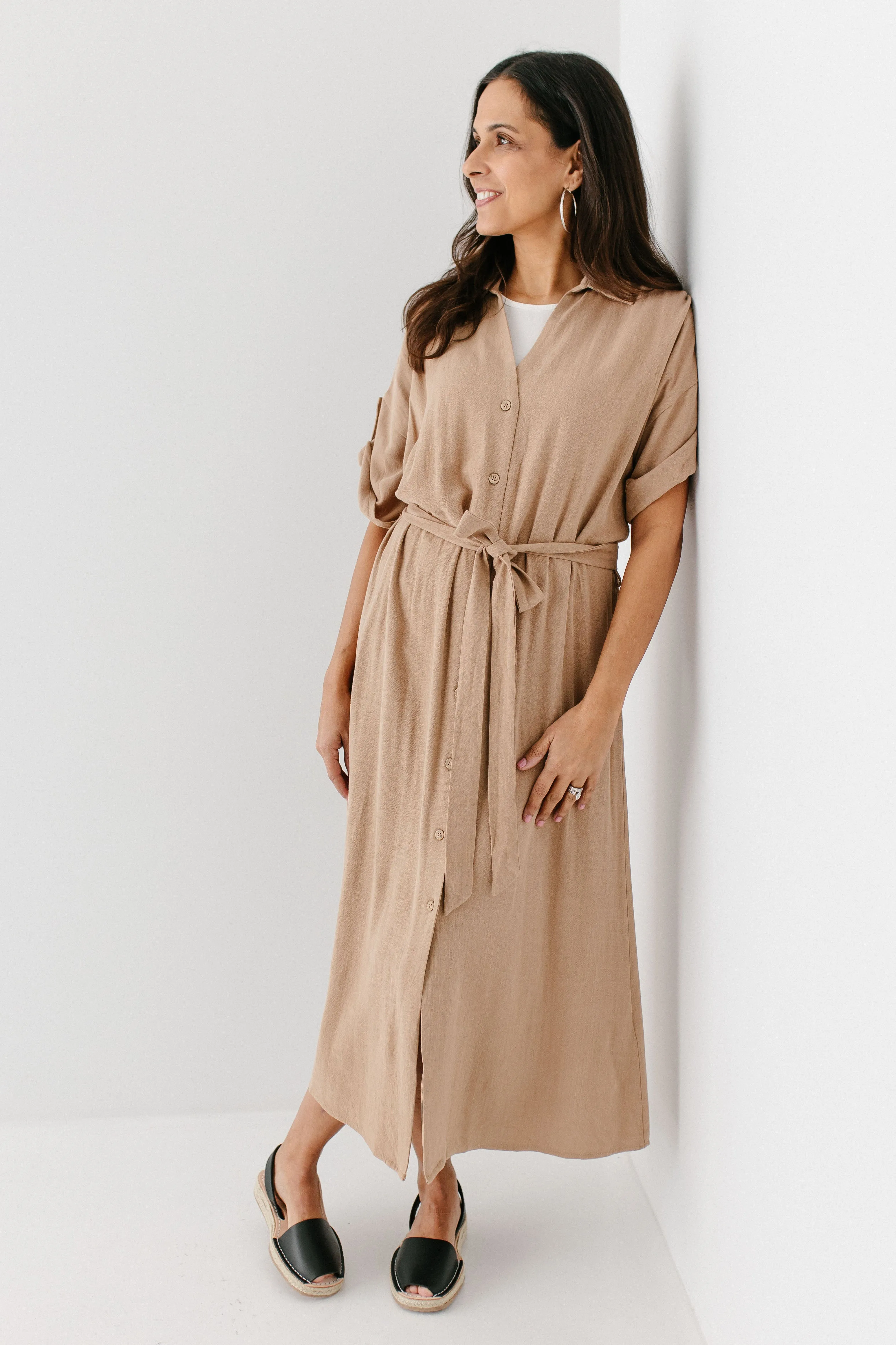 'Kienna' Button Down Collared Midi Dress in Taupe