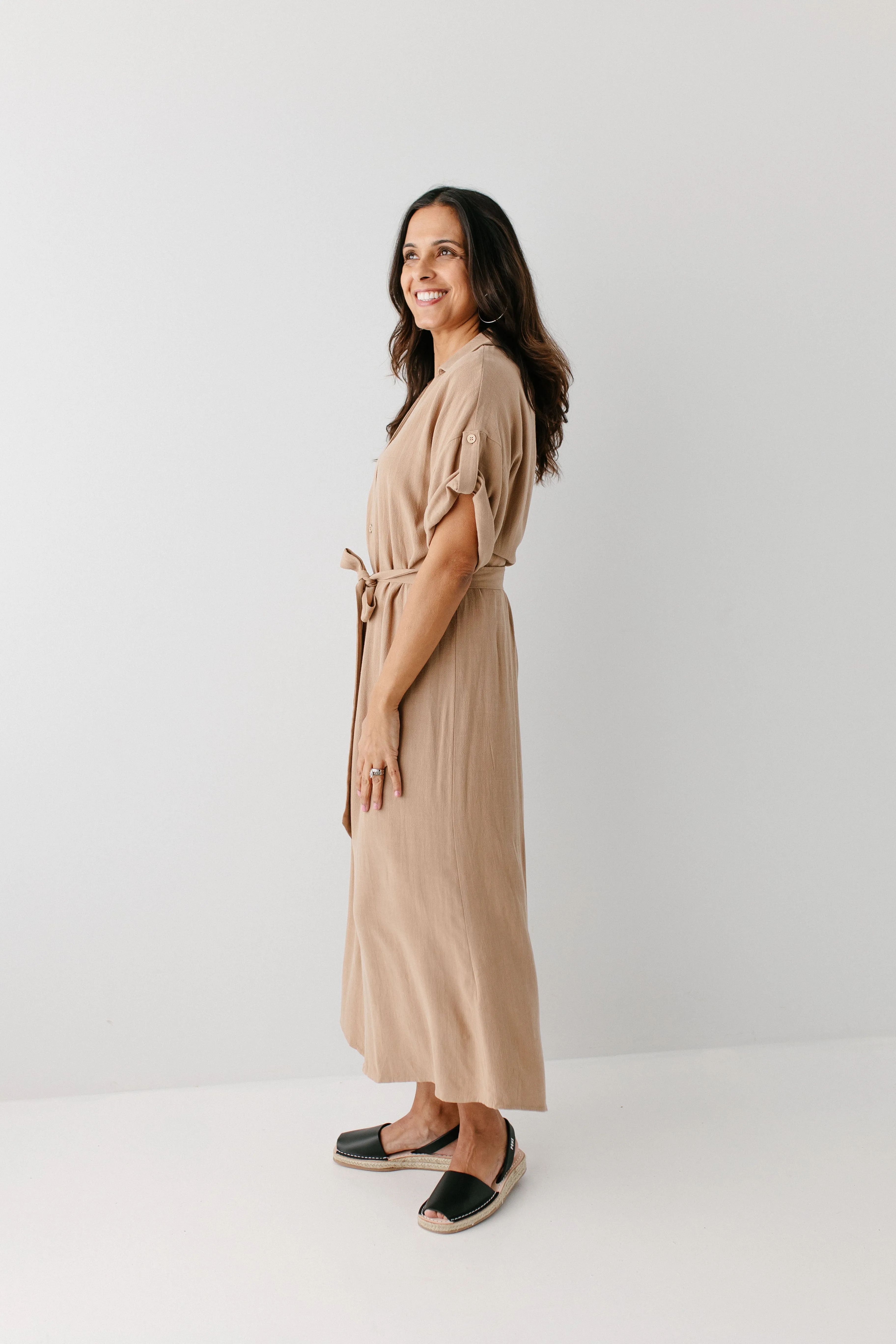 'Kienna' Button Down Collared Midi Dress in Taupe