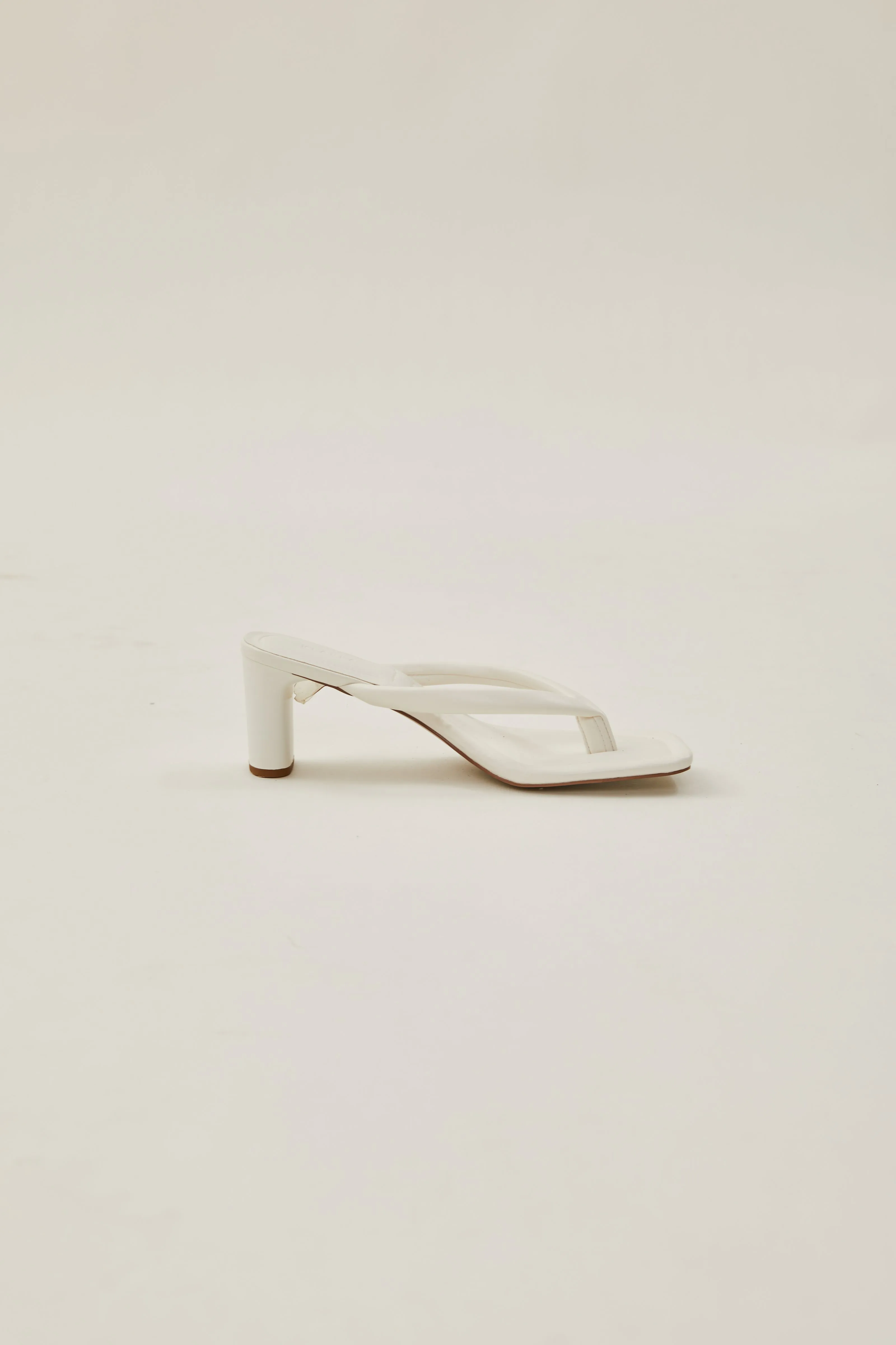 Mara Sandals in White