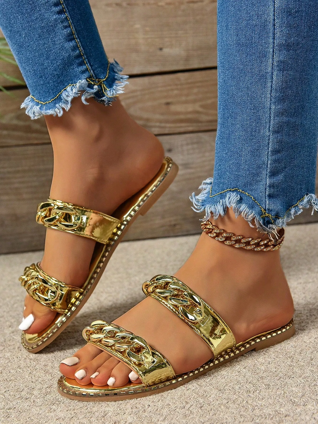 Metallic Buckle Flat Sandals