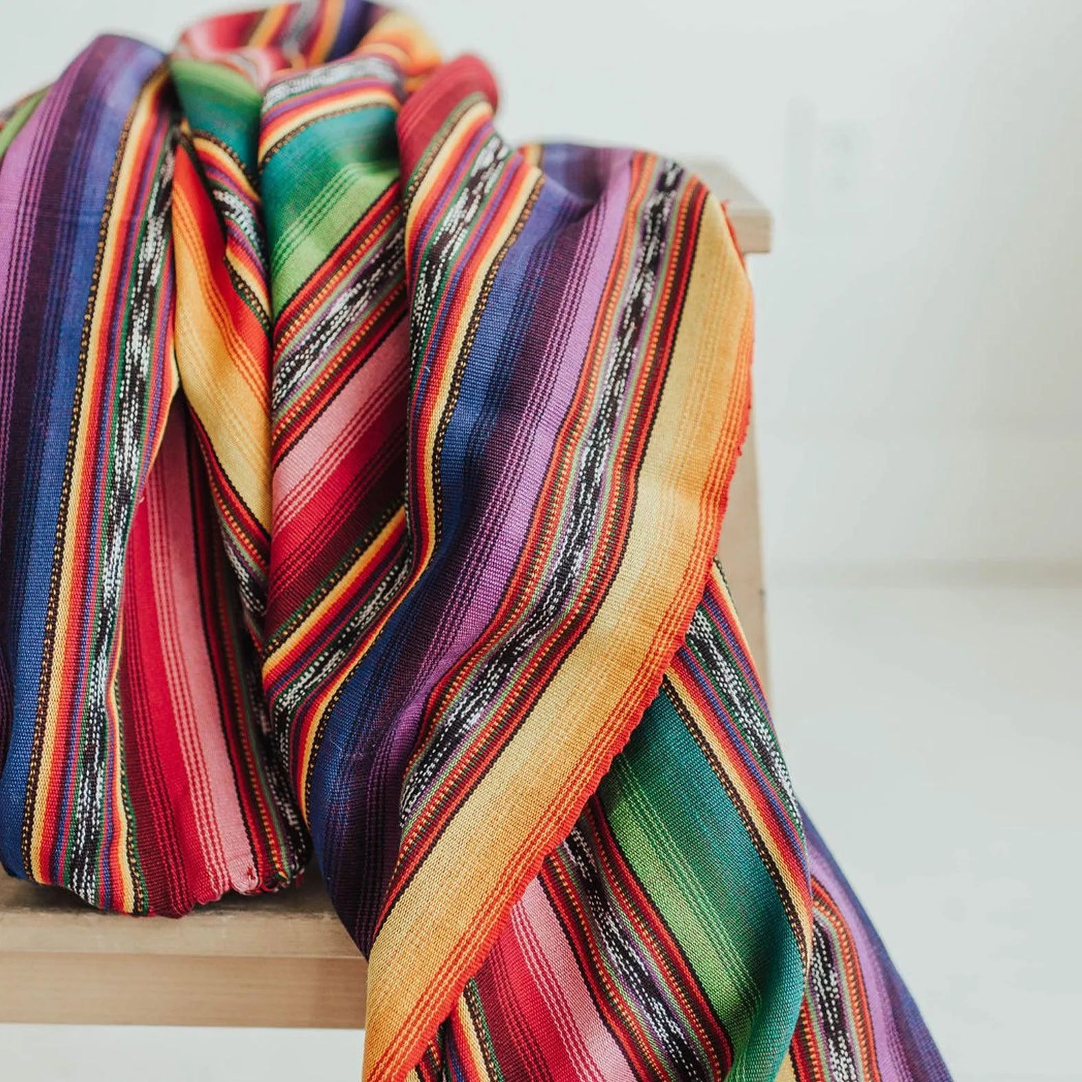 MM21027 - Rainbow Rebozo Throw Vida