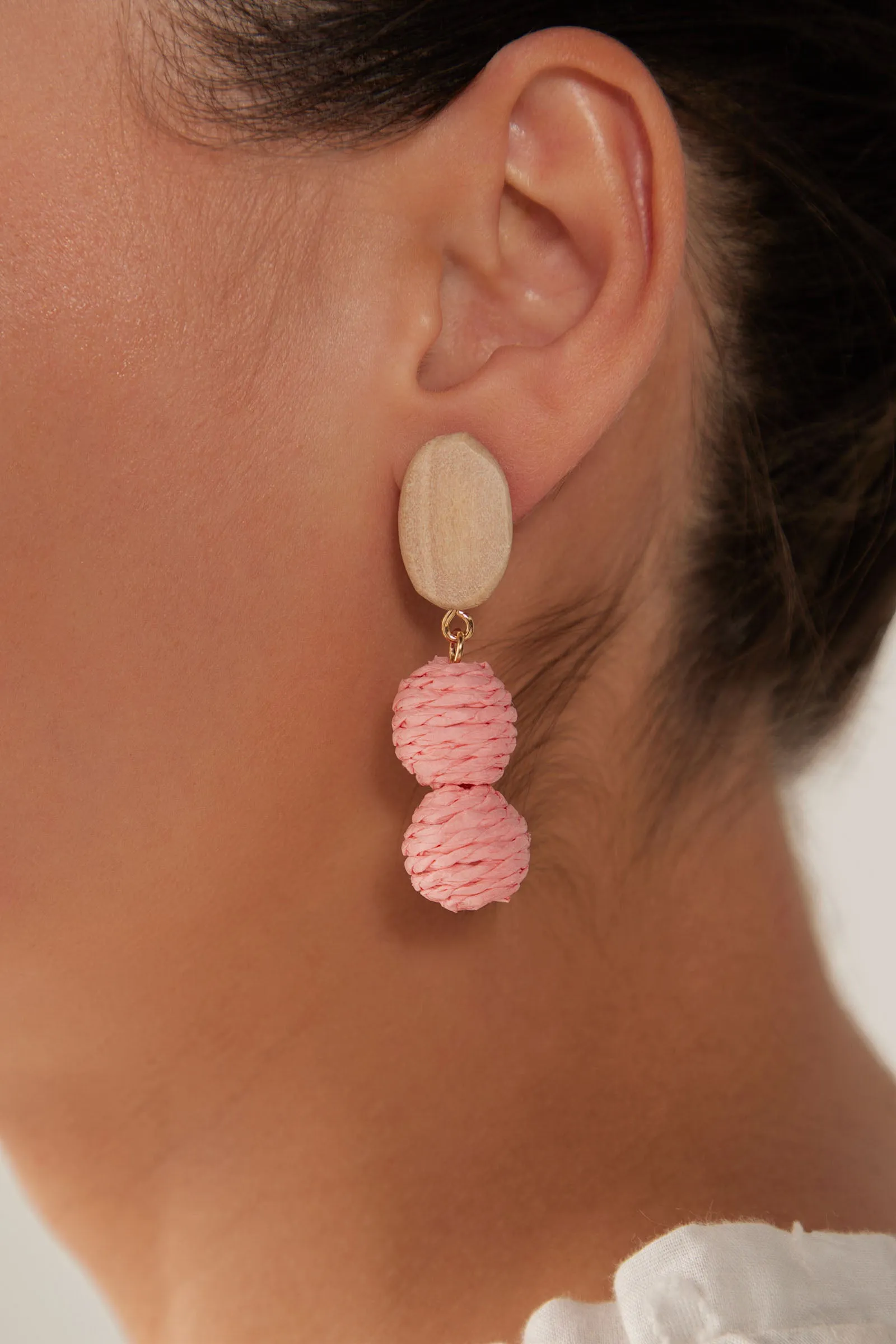 Sojourn Earring - Cameo