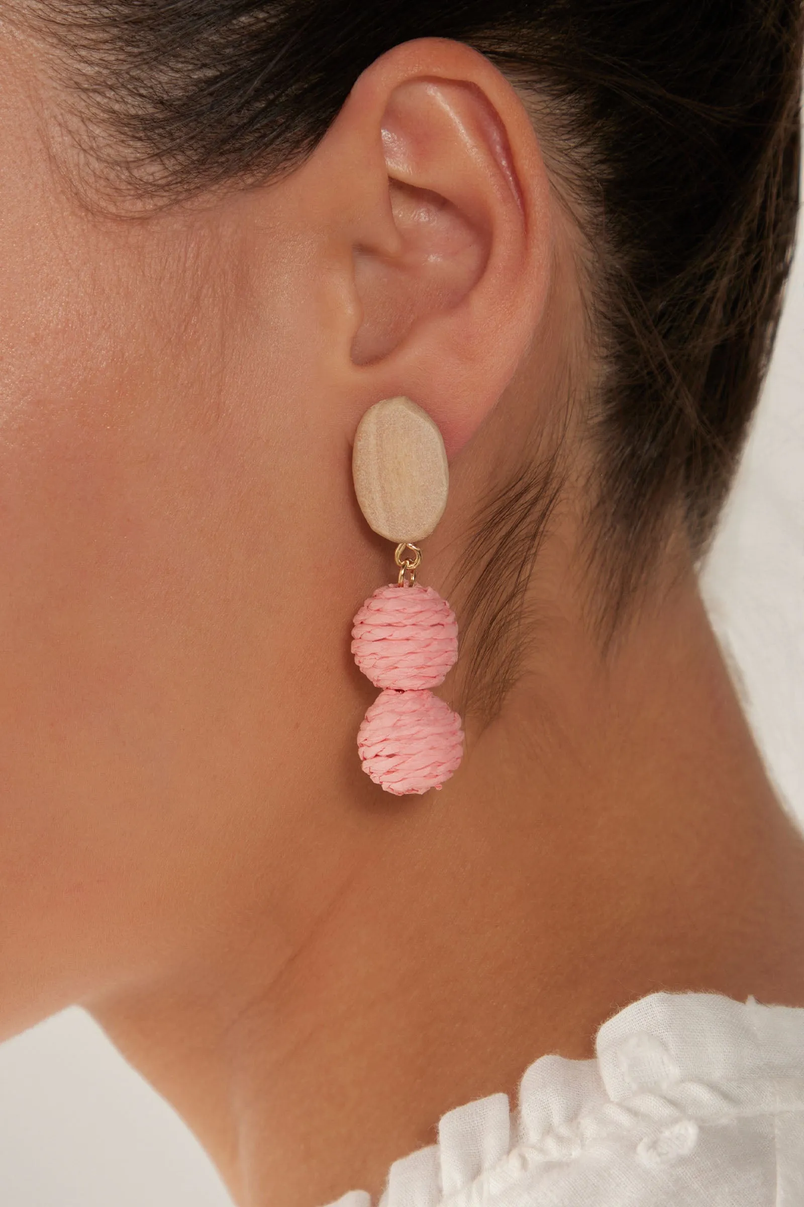 Sojourn Earring - Cameo