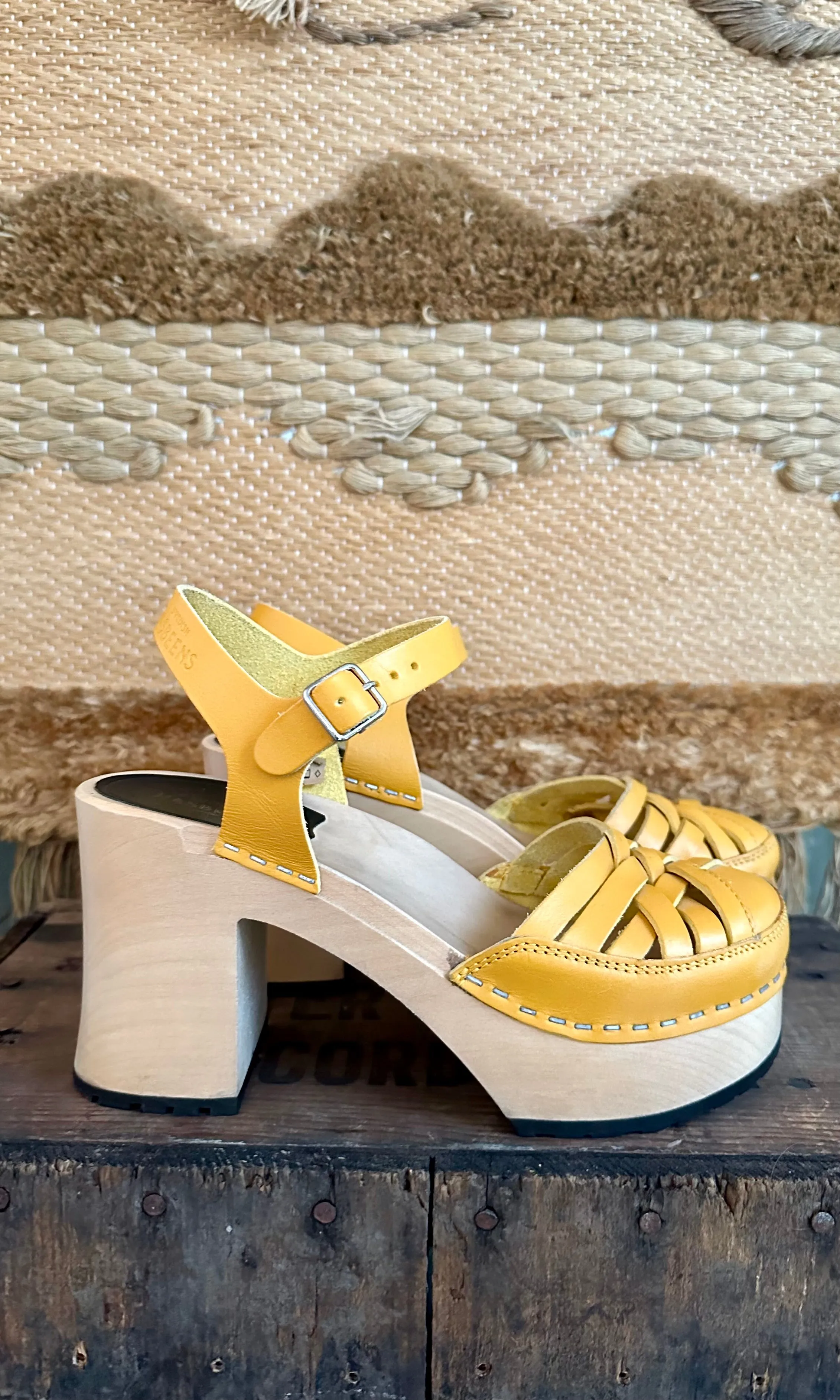 SWEDISH HASBEENS Yellow Wood Platforms • Women's Size 7