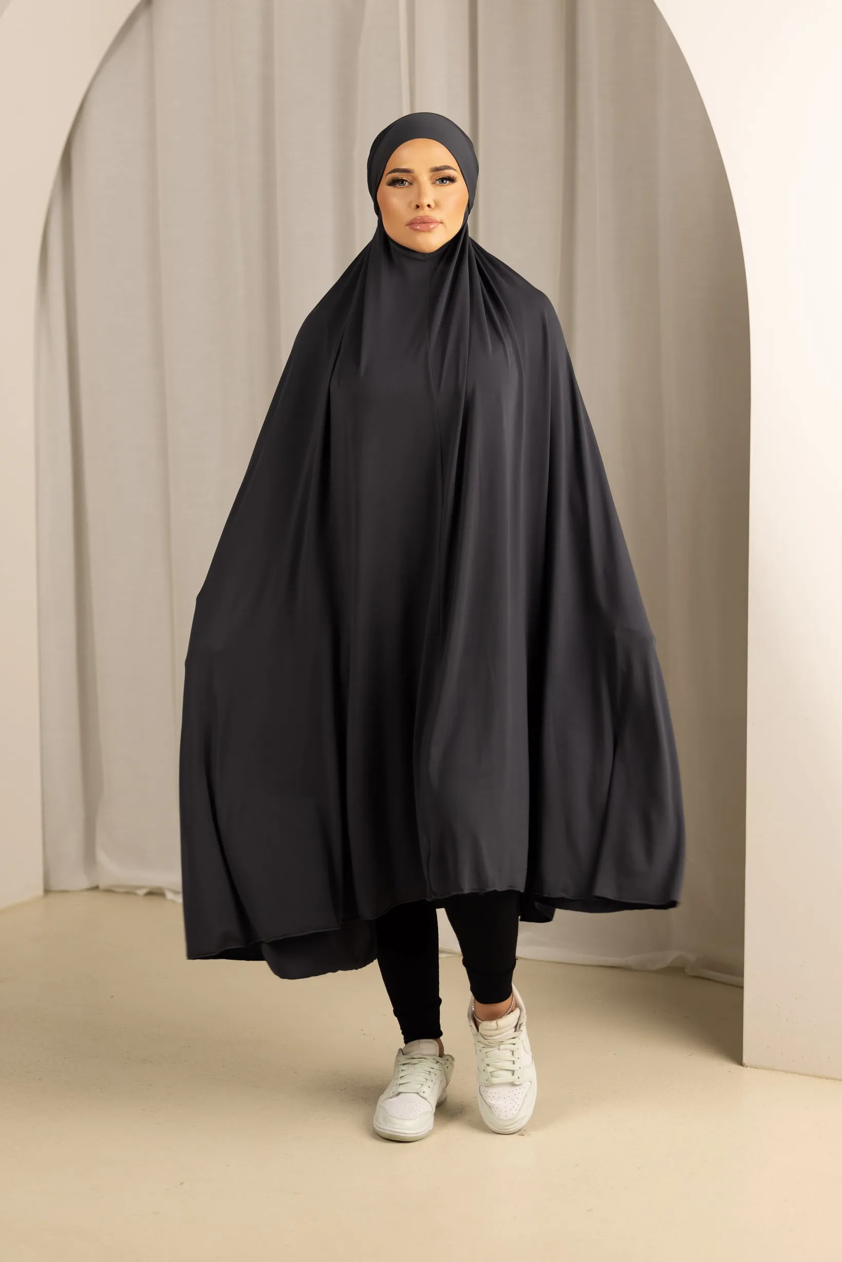 Tie Back Jilbab No Sleeves - Shades of Black