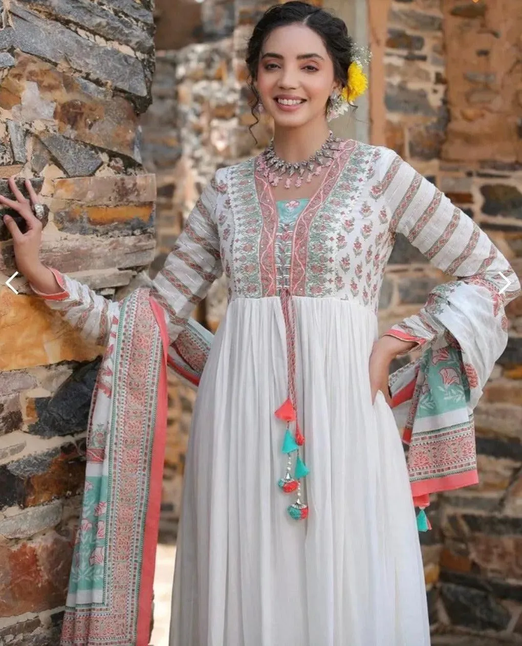 White Cotton Flared Kurti Set with Handwork & Tassels - Mul Dupatta Included